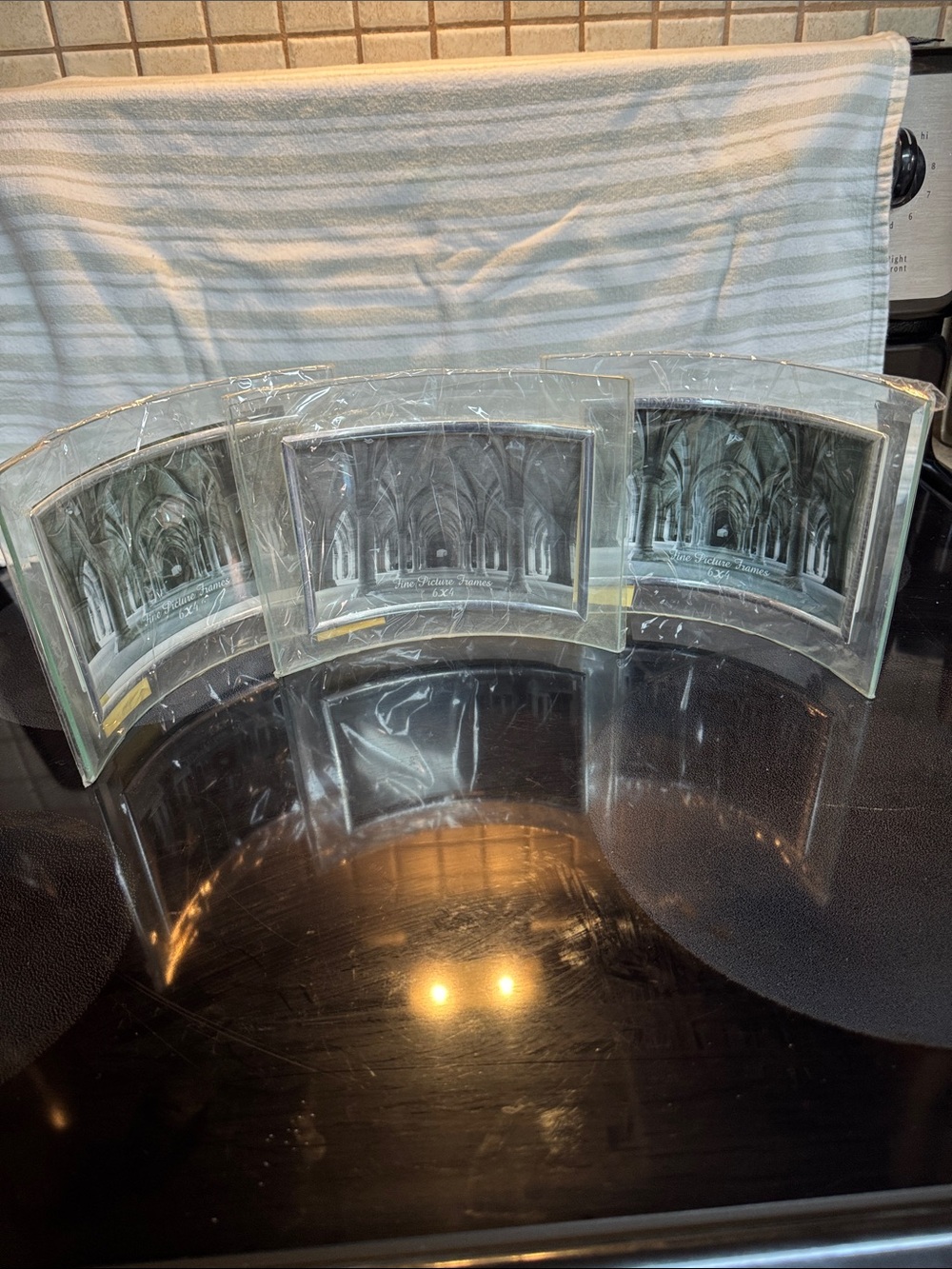 Plastic Curved Picture Frames 6x4 Lot of 3